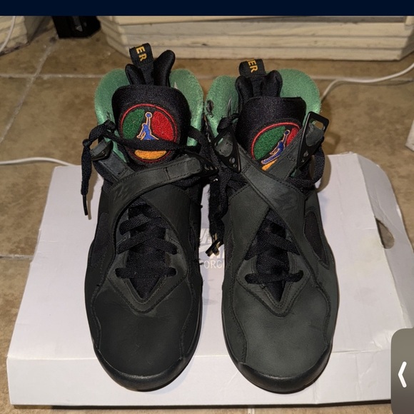Jordan 8 - Picture 2 of 4